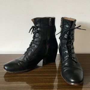 Frye Courtney Lace Up 7.5W